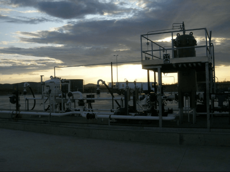isleta carga y descarga instalacion fija de combustible aeropuerto ciudad real